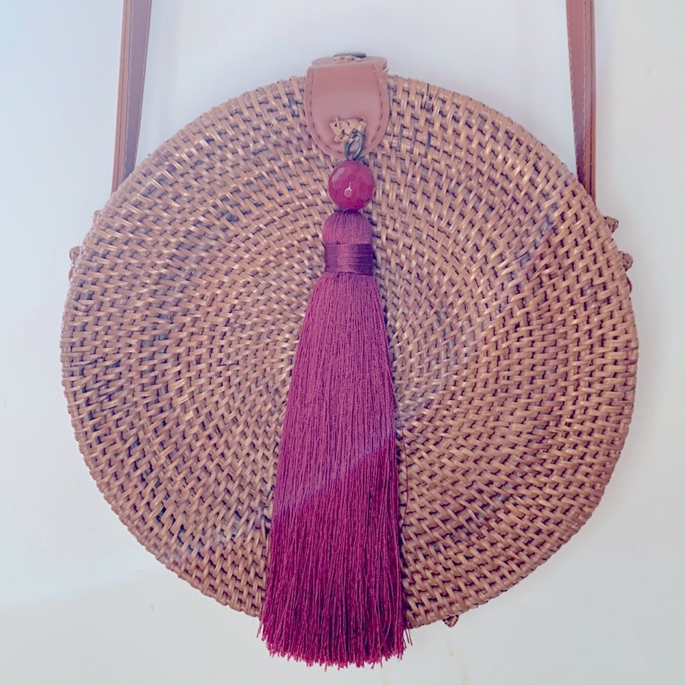 Boho straw circle bag with tassel NWOT
